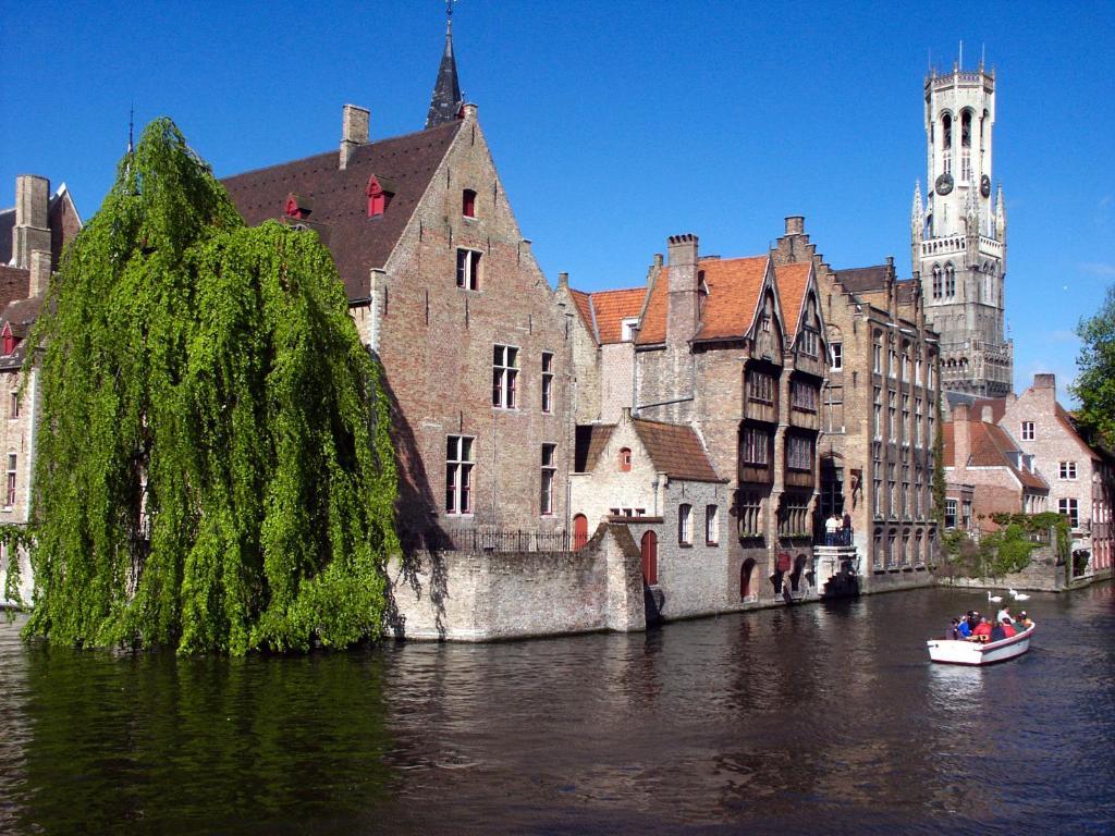 Logies Graaf Van Vlaanderen Bruges Exterior photo